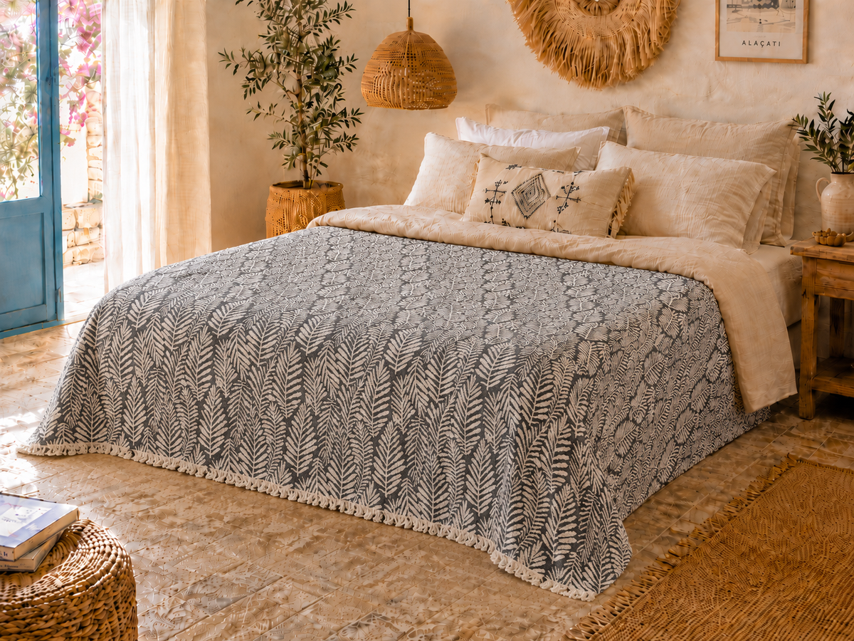 Sabia Living 100% Cotton Muslin Blanket – 4-Layer, Queen, 90" x 98"